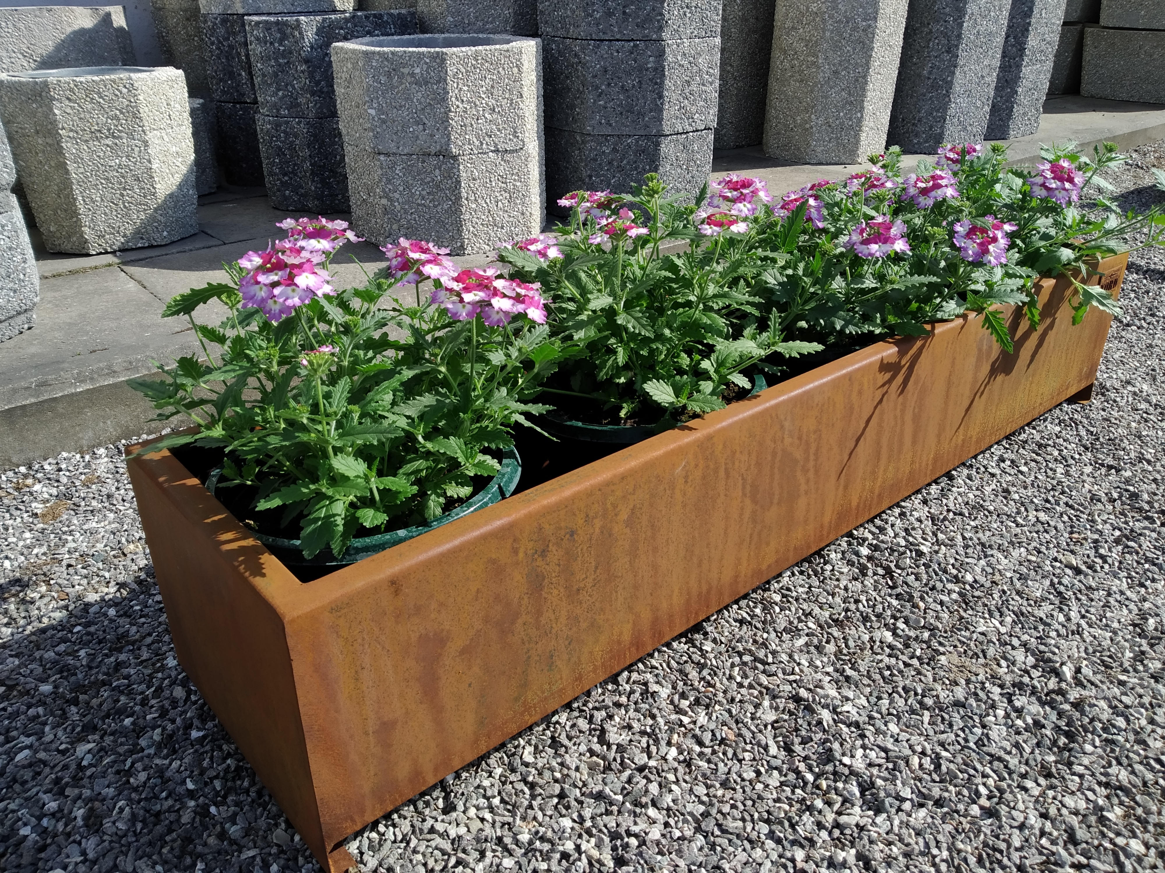 Kukkalaatikko_corten