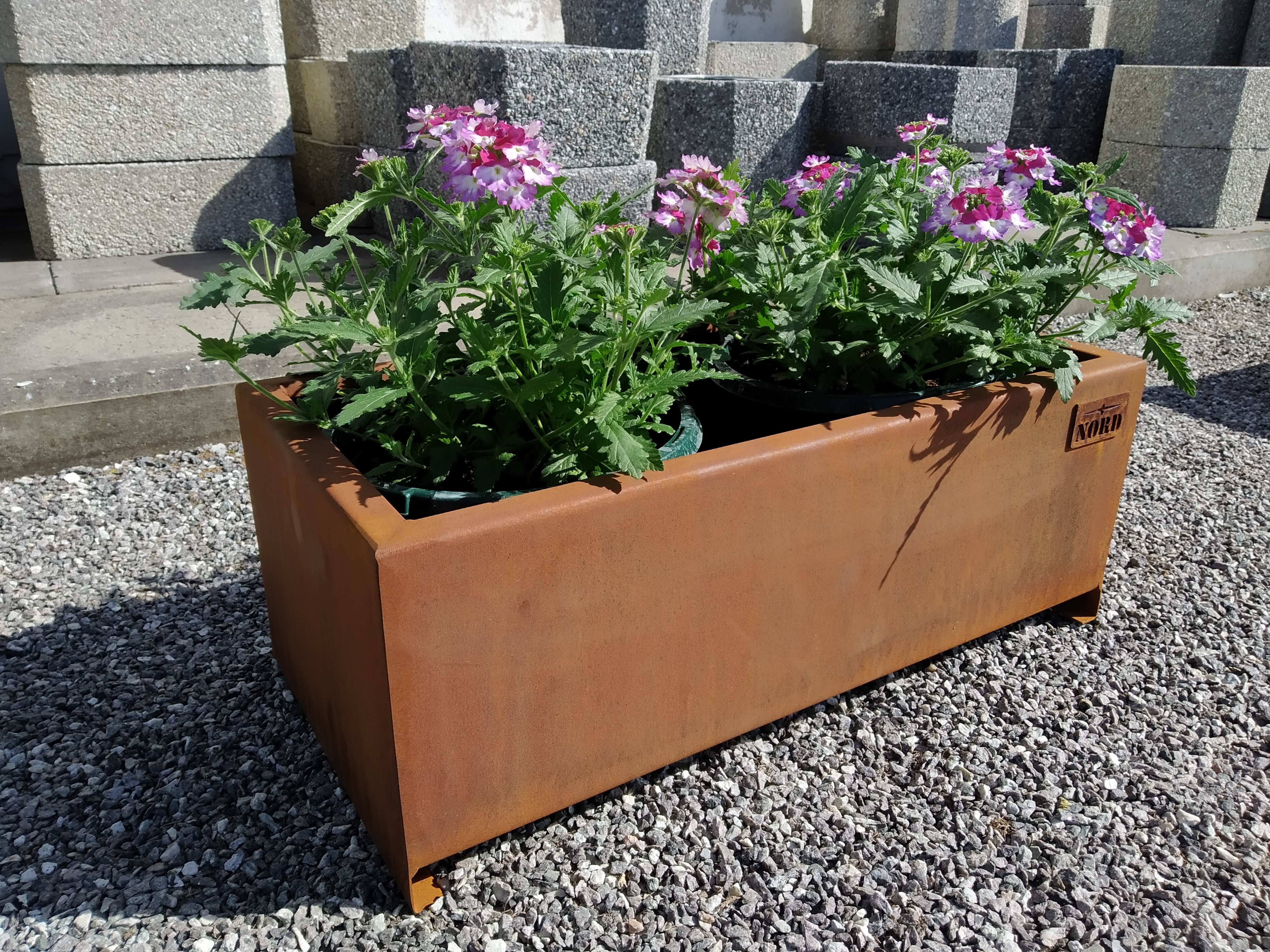 Kukkalaatikko_corten